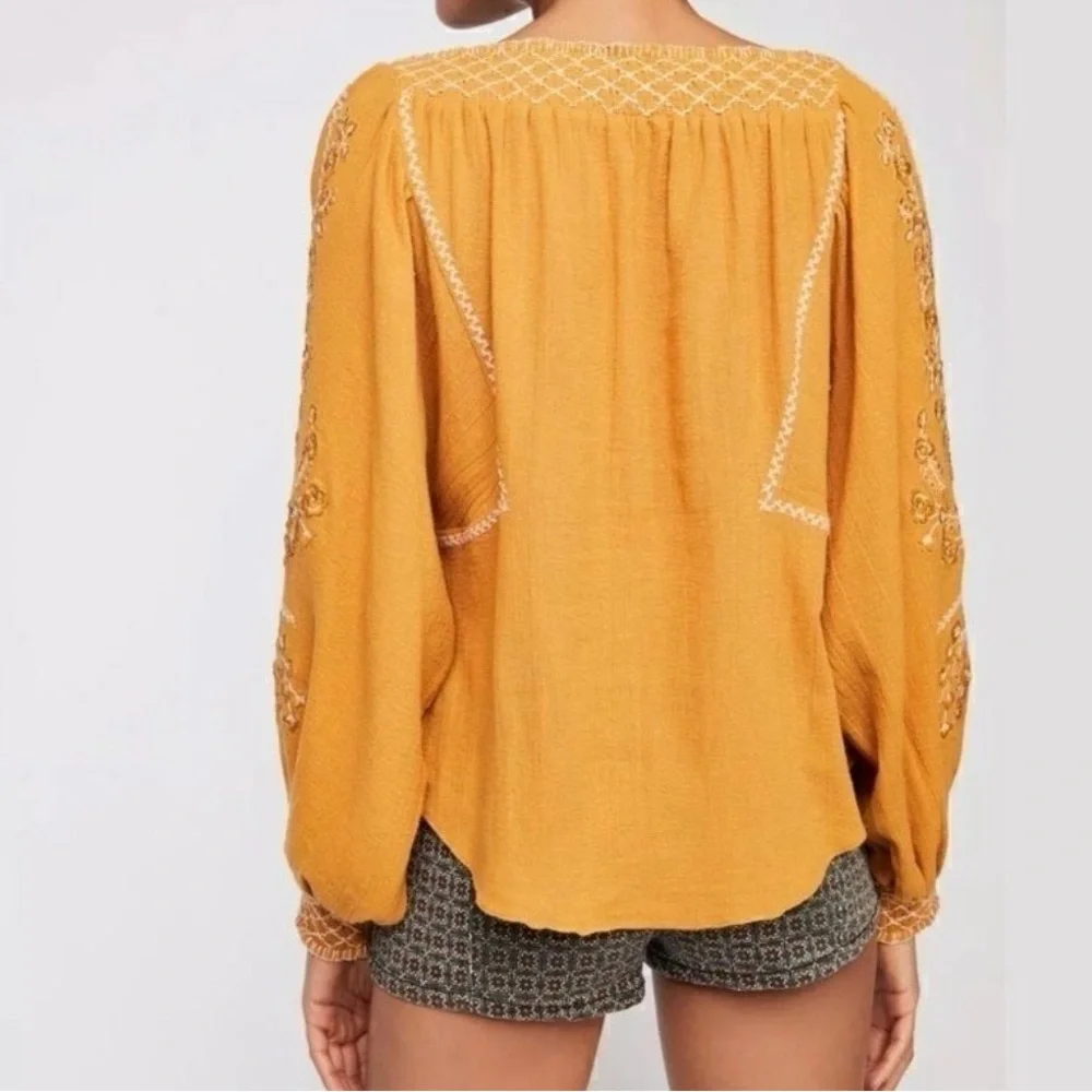 Free People Notting Hill Top Mustard Yellow Embroidered Boho Peasant Top Sz XS